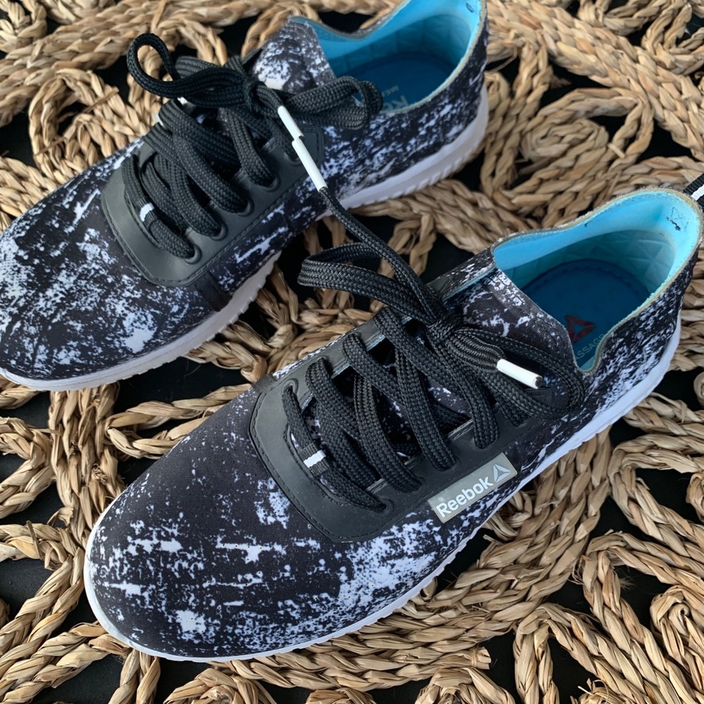 Reebok Memory Tech massage sneaker - Picture 2 of 4